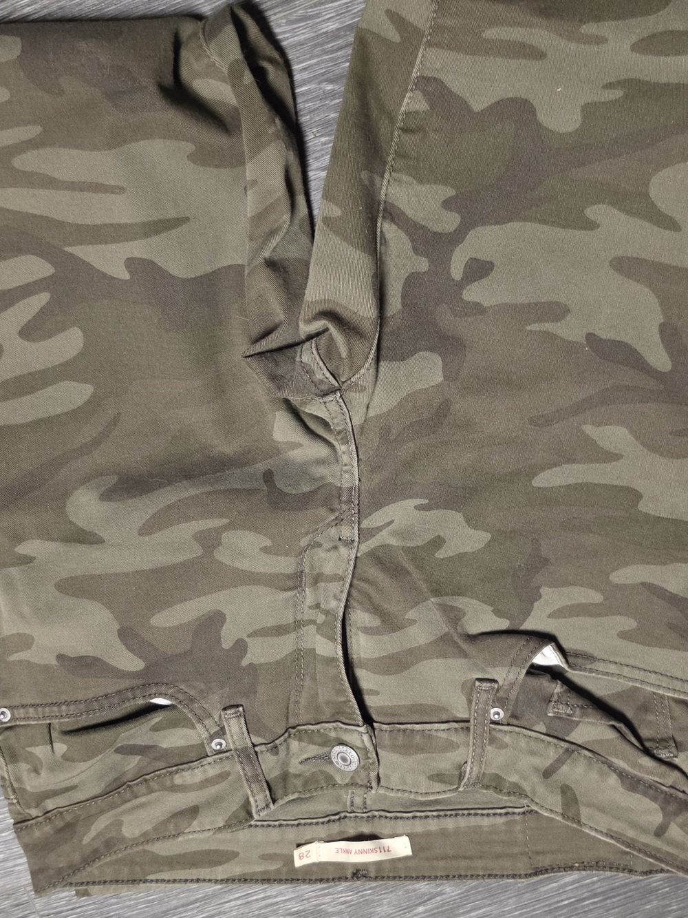 Levi's  Green Camo Pants